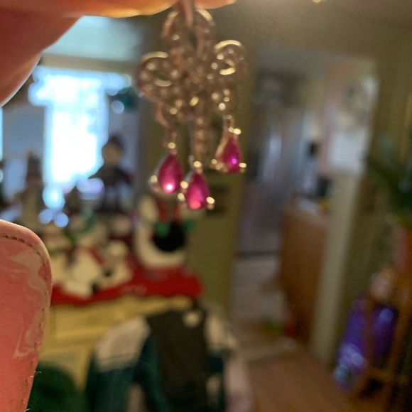 - 14k W Gold diamond/ ruby drops pendant Estate - Picture 6 of 7